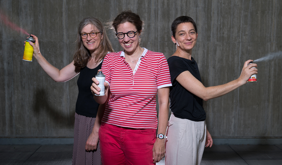 Université de Lausanne (@unil) on Twitter photo L'artivisme est un mélange d’art et d’activisme, une forme d’expression artistique collective et politique. Petit tour avec <a href="/monika_prof/">Monika Salzbrunn, Prof</a>, Raphaela von Weichs et <a href="/SaraWiederkehr/">SaraWiederkehr</a> dans l'#uniscope : bit.ly/3QgAqHu L'artivisme est un mélange d’art et d’activisme, une forme d’expression artistique collective et politique. Petit tour avec <a href="/monika_prof/">Monika Salzbrunn, Prof</a>, Raphaela von Weichs et <a href="/SaraWiederkehr/">SaraWiederkehr</a> dans l'#uniscope : bit.ly/3QgAqHu