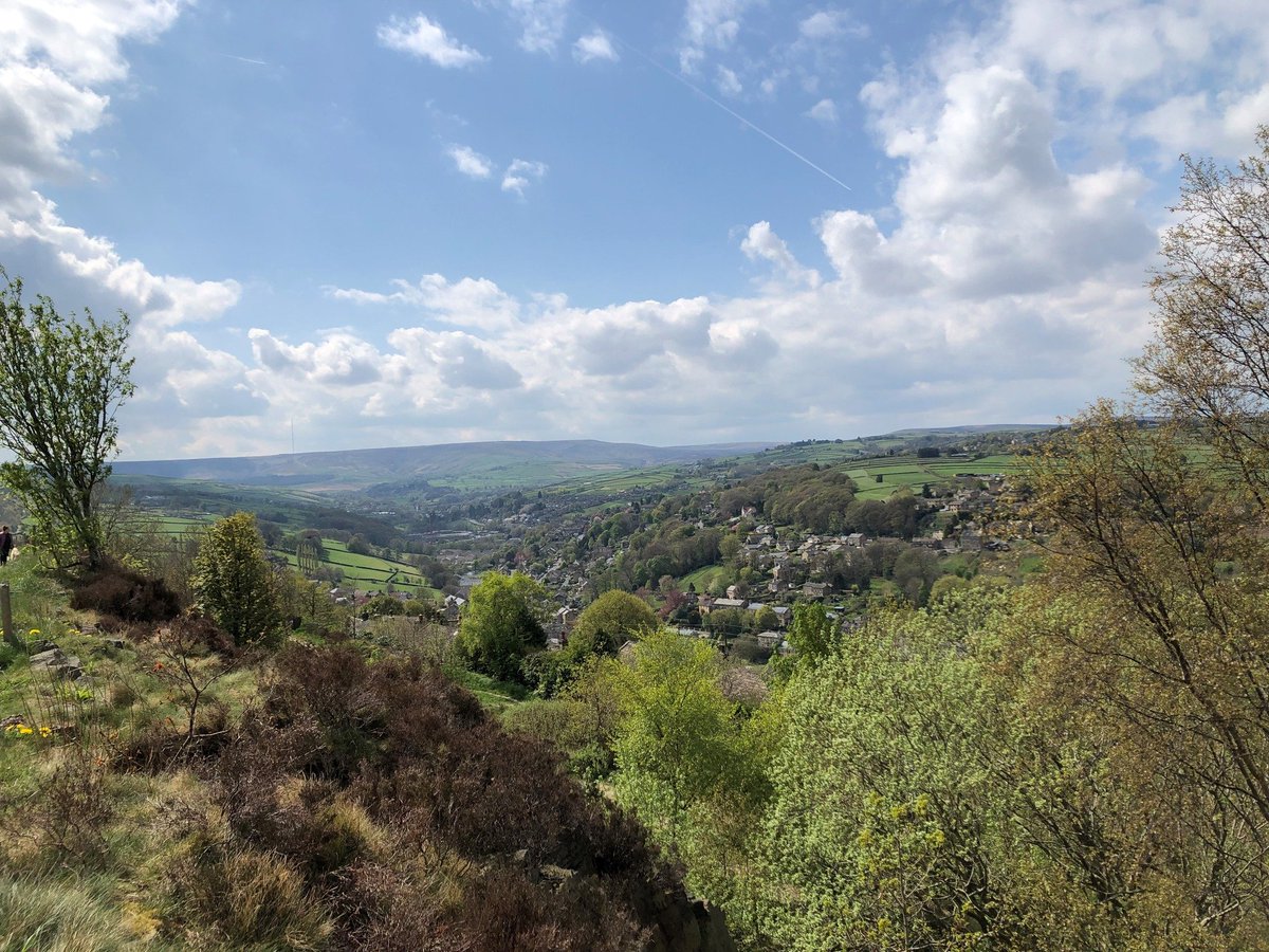 We are excited to announce 2 tenders that have launched for Nature’s Holme, the project aiming to improve biodiversity & water quality across the landscape here in the Holme Valley, Yorkshire. Go to our news pages southpenninespark.org/news/ for further details. 1/2