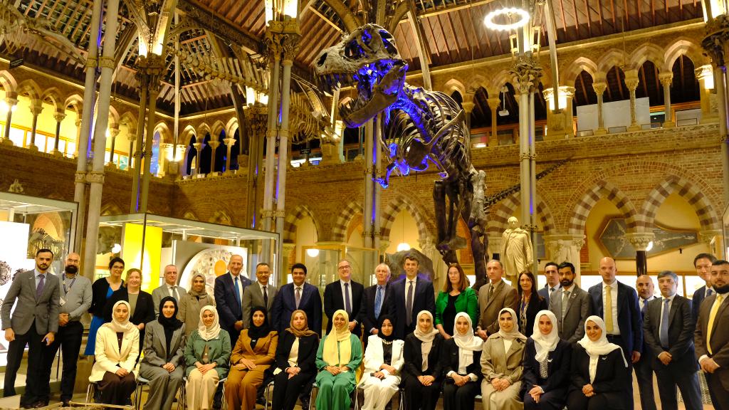 Alongside <a href="/EleanorJMurray/">Eleanor Murray</a>, @dramersharif, and <a href="/aalsheikhali/">Alawi Alsheikh-Ali</a>, it was inspiring to learn about Dubai's healthcare progress and the team's vision for an integrated academic health system. This partnership is revolutionising healthcare in the UAE and around the world. <a href="/OxfordExecEd/">Executive Education at Saïd Business School</a>