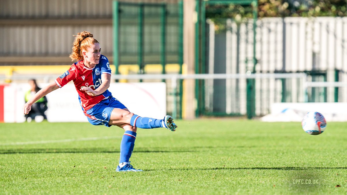 Bend it like <a href="/annabelblanch10/">Annabel Blanchard</a>.

#CPFC | <a href="/BarclaysWC/">Wc</a>