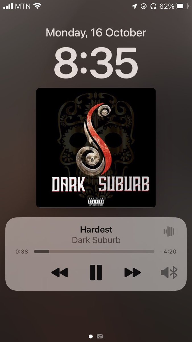 Listening to <a href="/darksuburbmusic/">Dark Suburb</a> on a Monday be a whole vibe bruh💀🤘🏾🎸