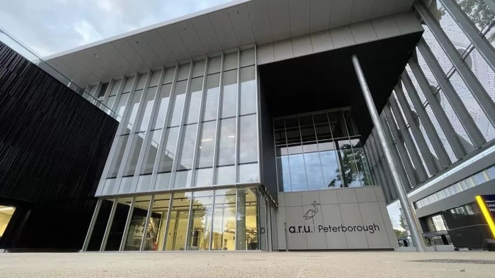 Anglia Ruskin University (ARU) was awarded the University of the Year title at last week's prestigious UK Social Mobility Awards, in recognition of ARU Peterborough's role in advancing social mobility across the city and the wider region. @SOMOAwards