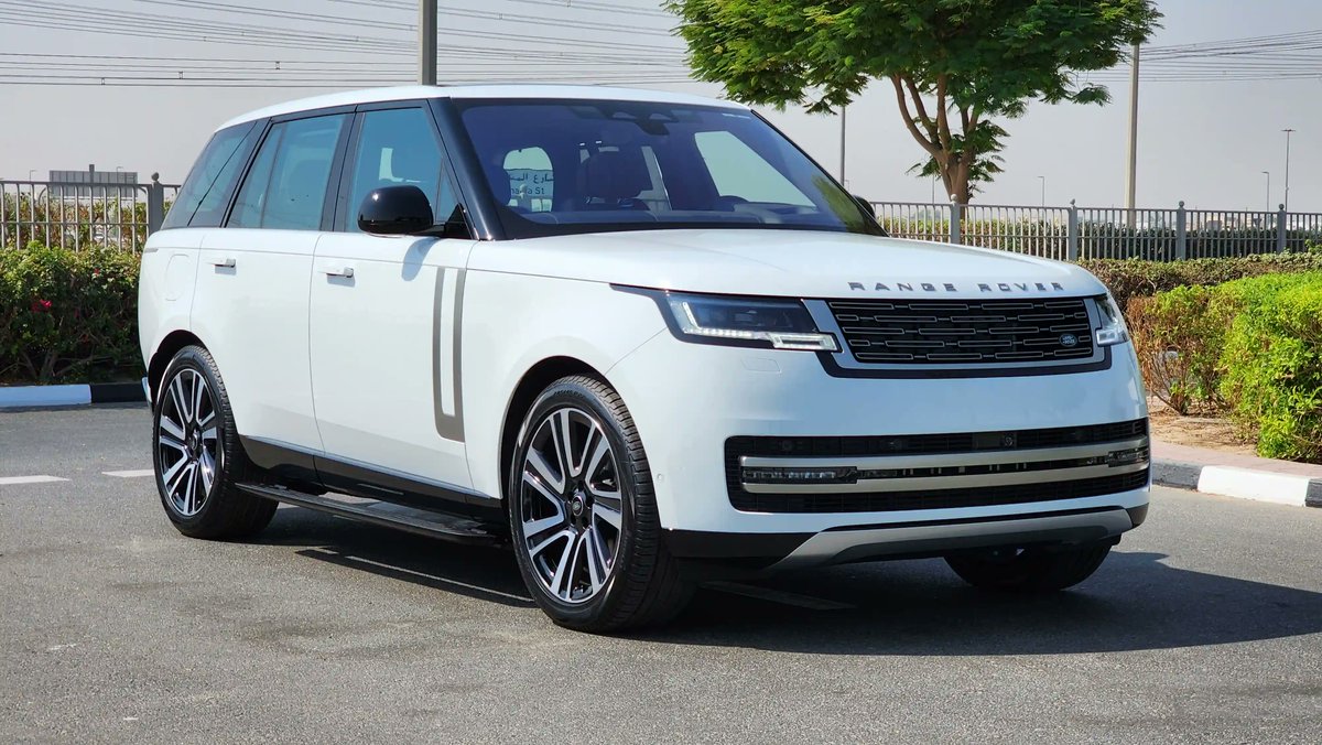 CarsAlwan's tweet photo. Experience automotive excellence like never before – indulge yourself in the unrivaled prestige offered by the 2023 Range Rover HSE V6 today! https://t.co/2gzy8oXc3X
#LandRover #RangeRover #HSE #LuxurySUV #LuxuryCars #Dubai #UAE #AlwanGlobal #carsales #4x4 #LuxuryTravel https://t.co/x7UcsGivPE