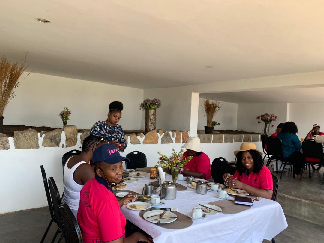 Brondesbury_1's tweet photo. Breakfast by the pool side. You name it, we deliver .
Call /Whatsapp 0782 707 837 
Email:brondesburyparkhotelnyanga@gmail.com https://t.co/1L9LbSqR63