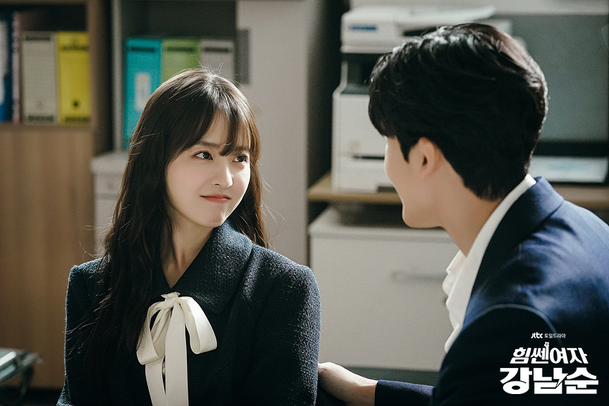 hyungsikness's tweet photo. Park Hyungsik and Park Boyoung new bts still cuts for 'Strong Woman Kang Namsoon' ❤️❤️❤️

https://t.co/cXILQaNsxz
#PARKHYUNGSIK #박형식 
#PARKBOYOUNG #박보영 https://t.co/T8nwZuj2w3