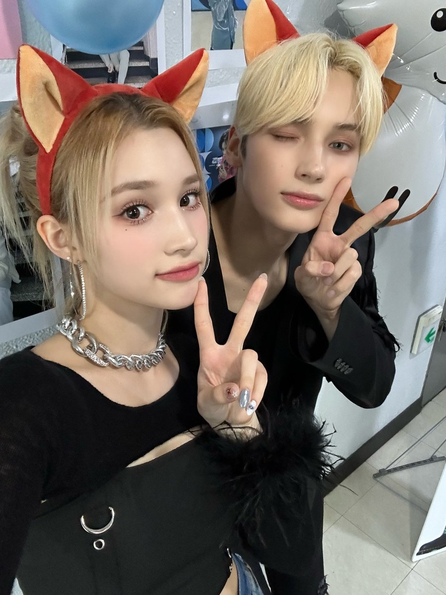 official_kep1er's tweet photo. 함께여서 든든한 활동기*•̀ᴗ•́*🧡

#휴닝바히에 #HUENING_BAHIYYIH
#Kep1er #케플러 https://t.co/krzBvKa3bm
