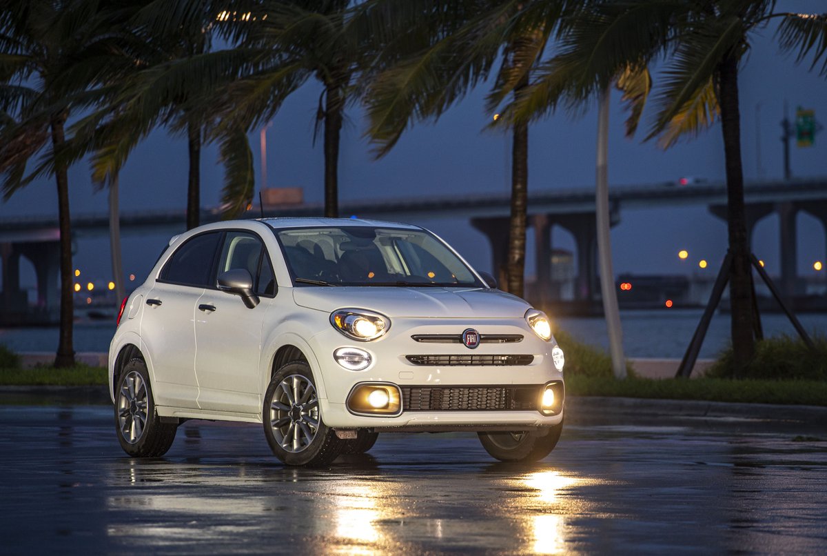 StellantisNAEsp's tweet photo. El tamaño justo para cualquier aventura. Fiat #500X #FIATFun @FIATUSA https://t.co/DDNdP05IfC