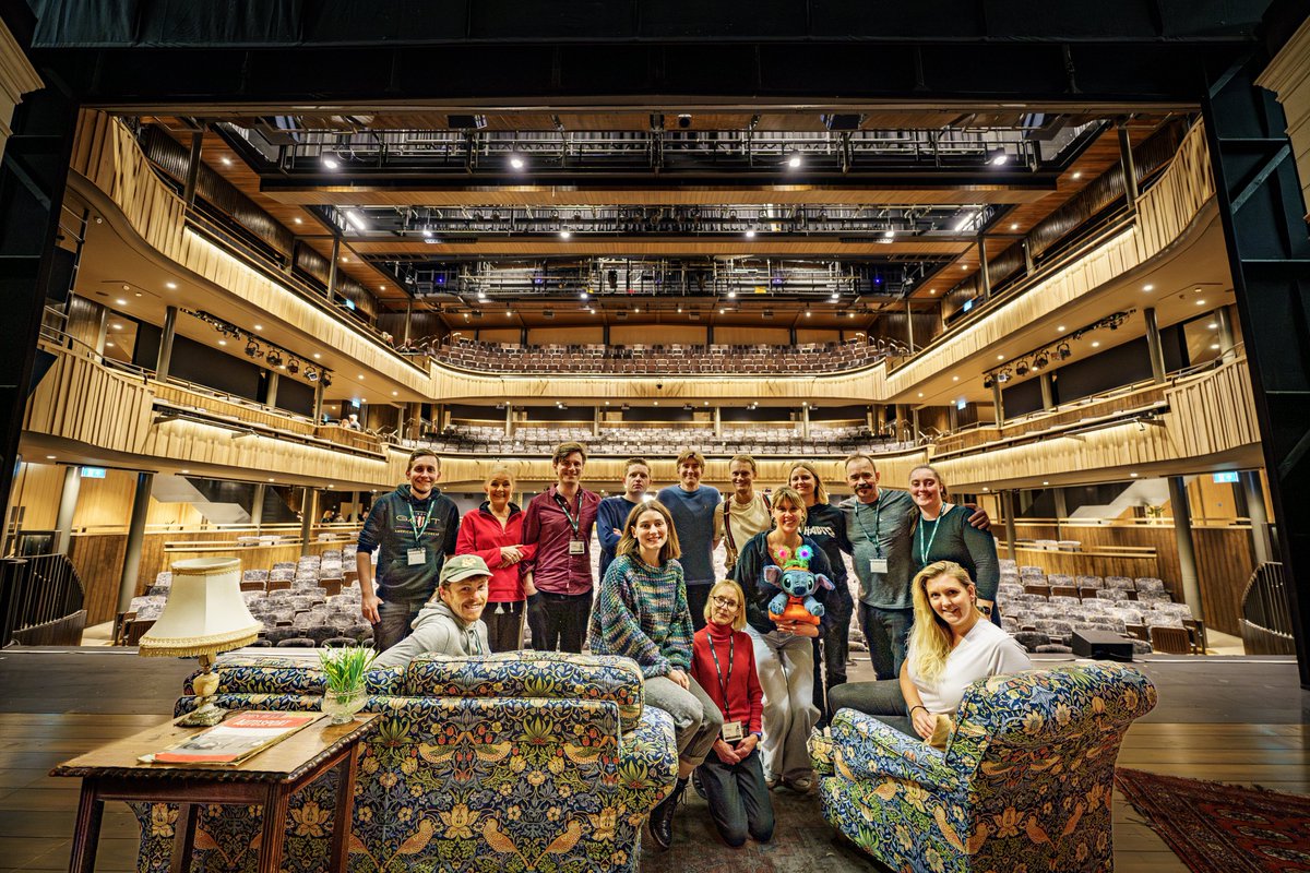 MatthewPain's tweet image. What a glorious week we had at the beautiful @HallforCornwall, with The Mousetrap nearing 71 and the theatre celebrating its 2nd anniversary since it reopened. A huge thank you to all the staff, both front and back of house, for some excellent company and of course the cream tea!