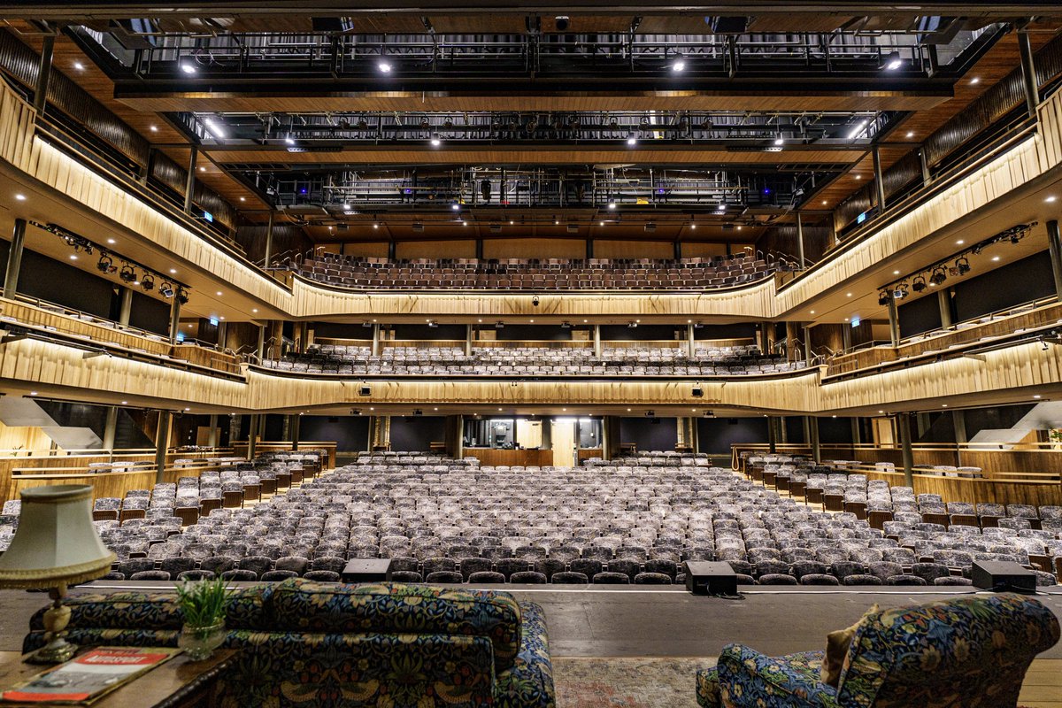 What a glorious week we had at the beautiful <a href="/HallforCornwall/">Hall for Cornwall</a>, with The Mousetrap nearing 71 and the theatre celebrating its 2nd anniversary since it reopened. A huge thank you to all the staff, both front and back of house, for some excellent company and of course the cream tea!