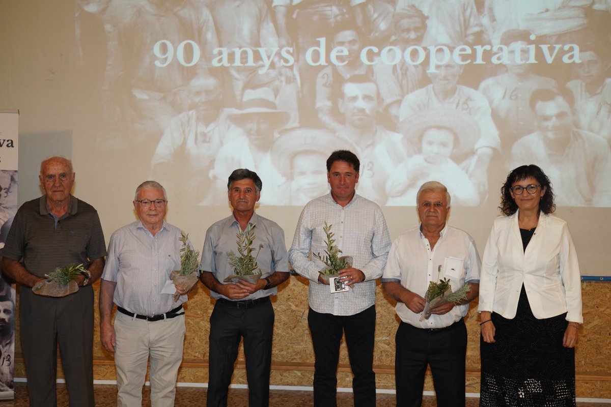 coopcabaces's tweet photo. El dissabte vam celebrar els 90 anys de la Cooperativa🎉 Moltes gràcies a tots els que ens vau acompanyar! 🫶🏻 https://t.co/y1Dkr3FpPA