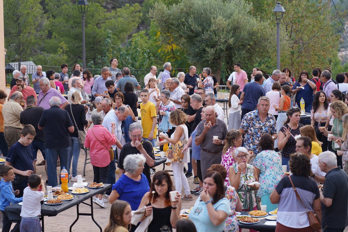 coopcabaces's tweet photo. El dissabte vam celebrar els 90 anys de la Cooperativa🎉 Moltes gràcies a tots els que ens vau acompanyar! 🫶🏻 https://t.co/y1Dkr3FpPA