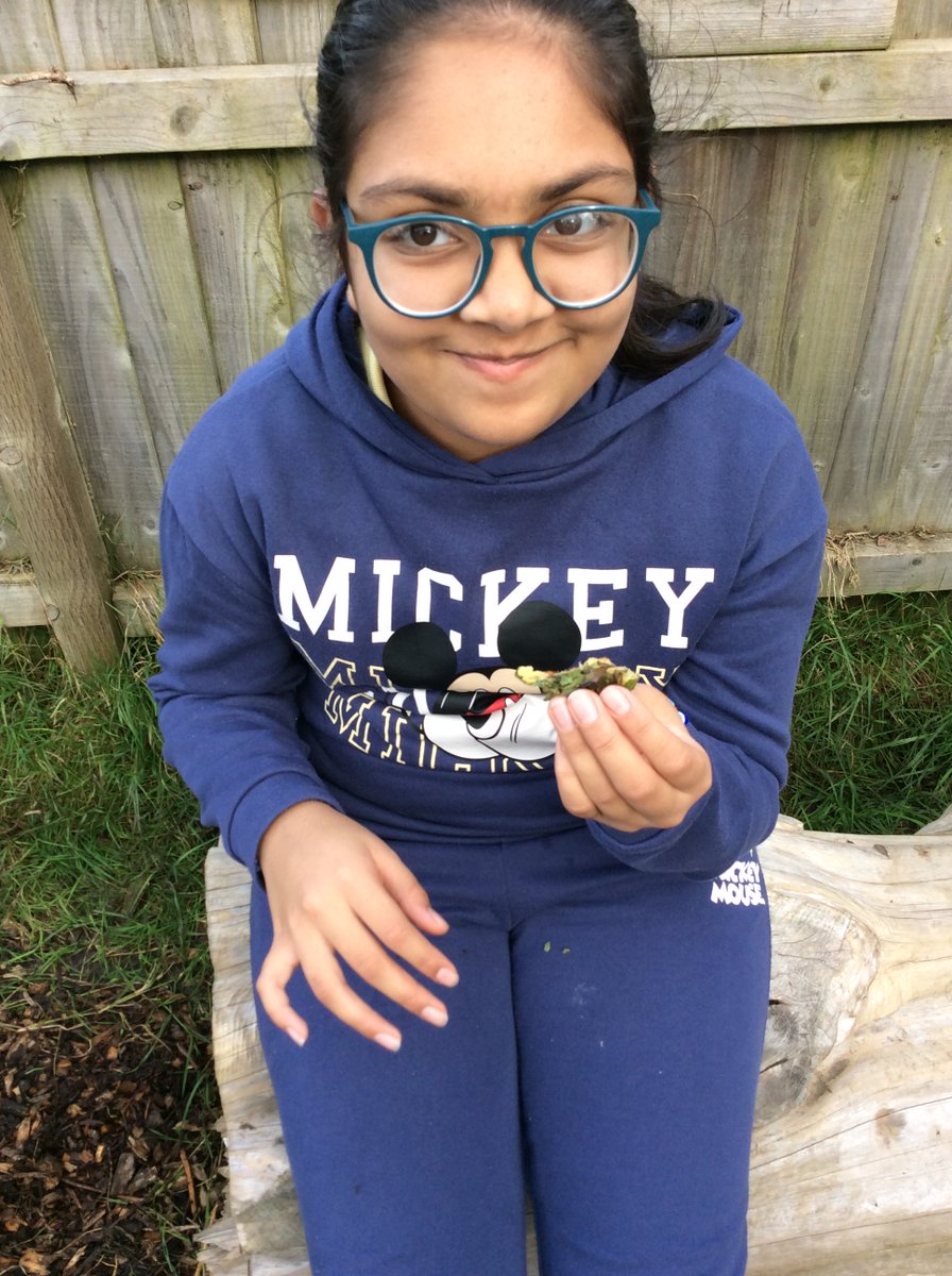 TPS1914's tweet photo. We had another busy week in Forest School last week! The children learnt about everything from fire safety to cooking to autumnal wreath making to science investigations to tying knots to weaving to making maps to measuring worms! https://t.co/KPzRet5vcc