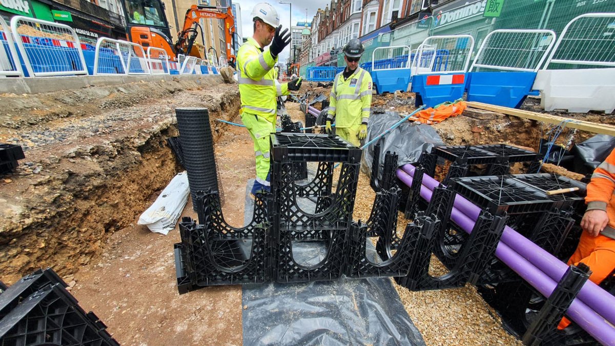 GreenBlueUrban's tweet image. Each urban tree planting scenario presents its own unique challenges, particularly when navigating utility-heavy areas.

As part of a £4 million investment to transform the Lansdowne district in Bourne... #RootSpace bit.ly/45AQok5

#SuccessfulSolutions #UrbanTreePlanting