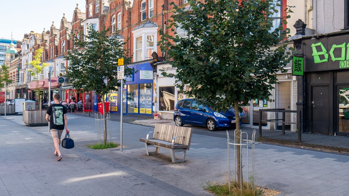 GreenBlueUrban's tweet image. Each urban tree planting scenario presents its own unique challenges, particularly when navigating utility-heavy areas.

As part of a £4 million investment to transform the Lansdowne district in Bourne... #RootSpace bit.ly/45AQok5

#SuccessfulSolutions #UrbanTreePlanting