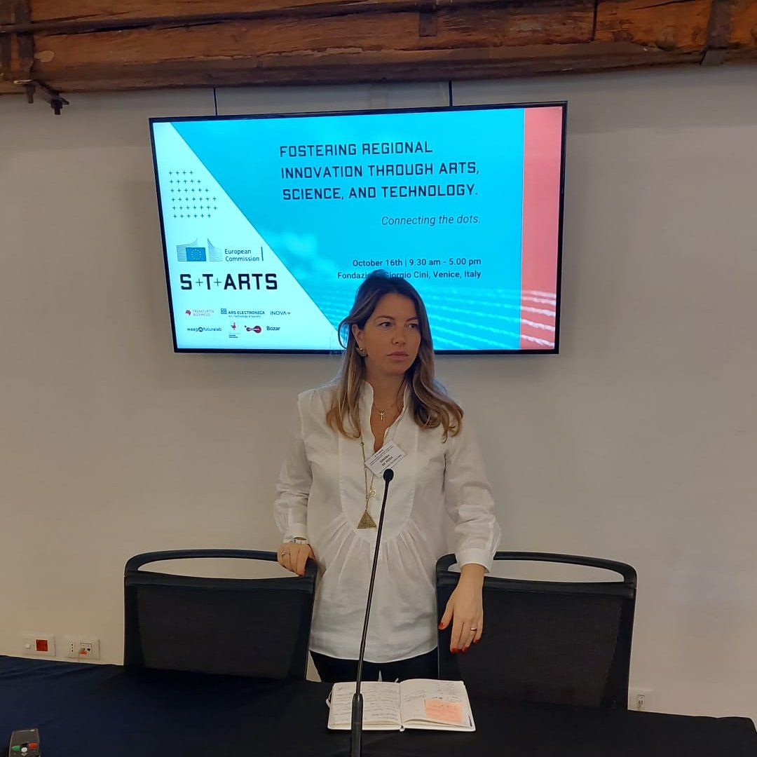 📣The #STARTS Prize Event started! Ready to explore the transformative power of the <a href="/STARTSEU/">STARTS</a> ecosystem in fostering regional #innovation through the integration of #arts, #science, &amp; #technology.
👉Our research team member @simonaderosa2 introduced the #STARTSPrizeProject!