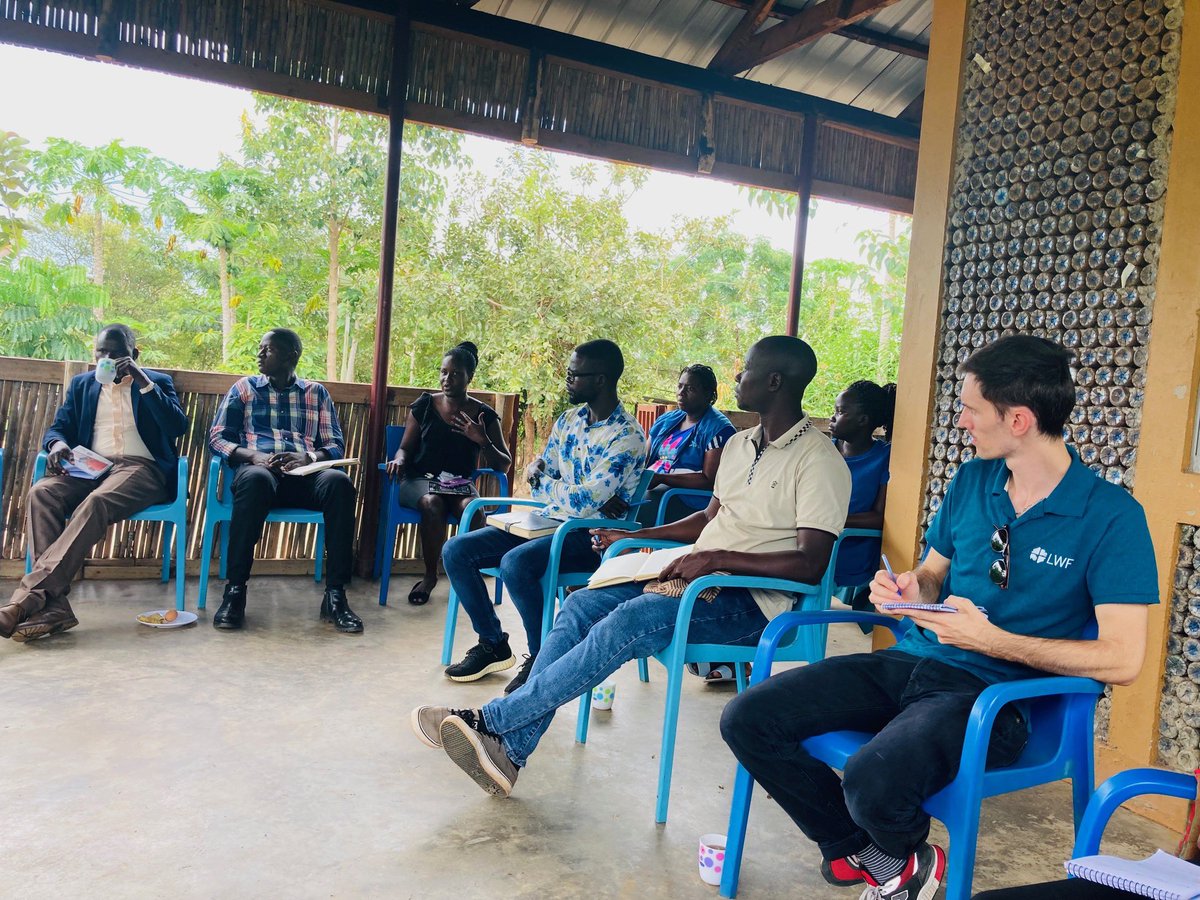 CHASEi_aug's tweet photo. 1/2 COMPASS project partners from Uganda 🇺🇬 and South Sudan 🇸🇸 meeting with the Local project Advisory Committee (LPAC) at Palabek Refugee settlement in Lamwo, Uganda. https://t.co/Kl5L8YBB53