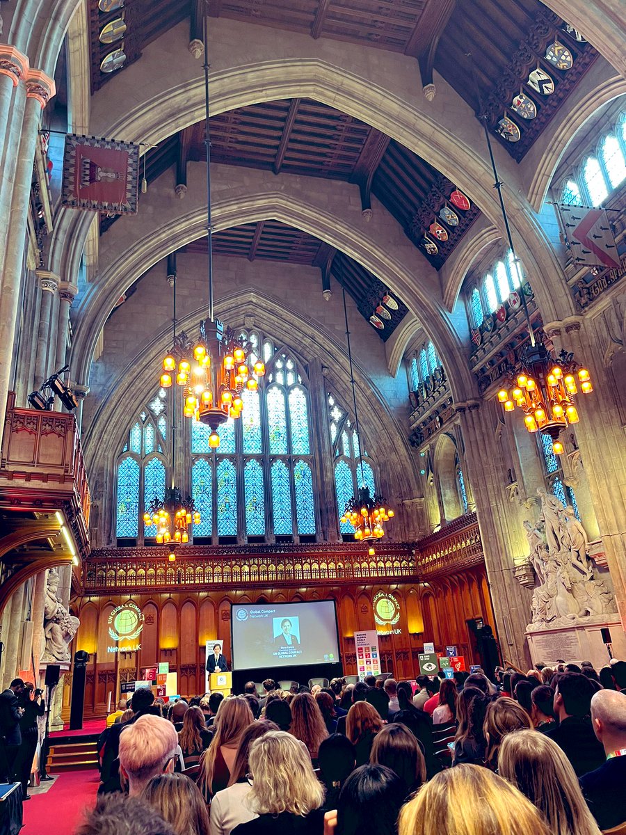 Starting the @globalcompactUK conference at the @GuildhallLondon - brilliant turnout! Listening to @LondonLordMayor giving a very important speech on why business, finance and climate action must work together!