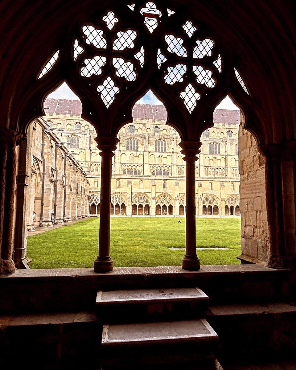 Hogwarts Lite ✨ 

#NorwichCathedral #Architecture #Norfolk
