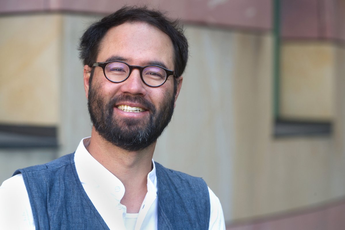 WZB_Berlin's tweet photo. 🗓️📗Johannes Gerschewski's new book explores how autocracies survive. This Thursday at 4pm he will present "The Two Logics of Autocratic Rule" (@CambridgeUP) together with @SeraphineMaerz (@goetheuni) &amp; Michael Bernhard (@UFPoliSci) at the WZB.
Register 👉 https://t.co/2Vkmp45qW0 https://t.co/L7mG1yWx8f