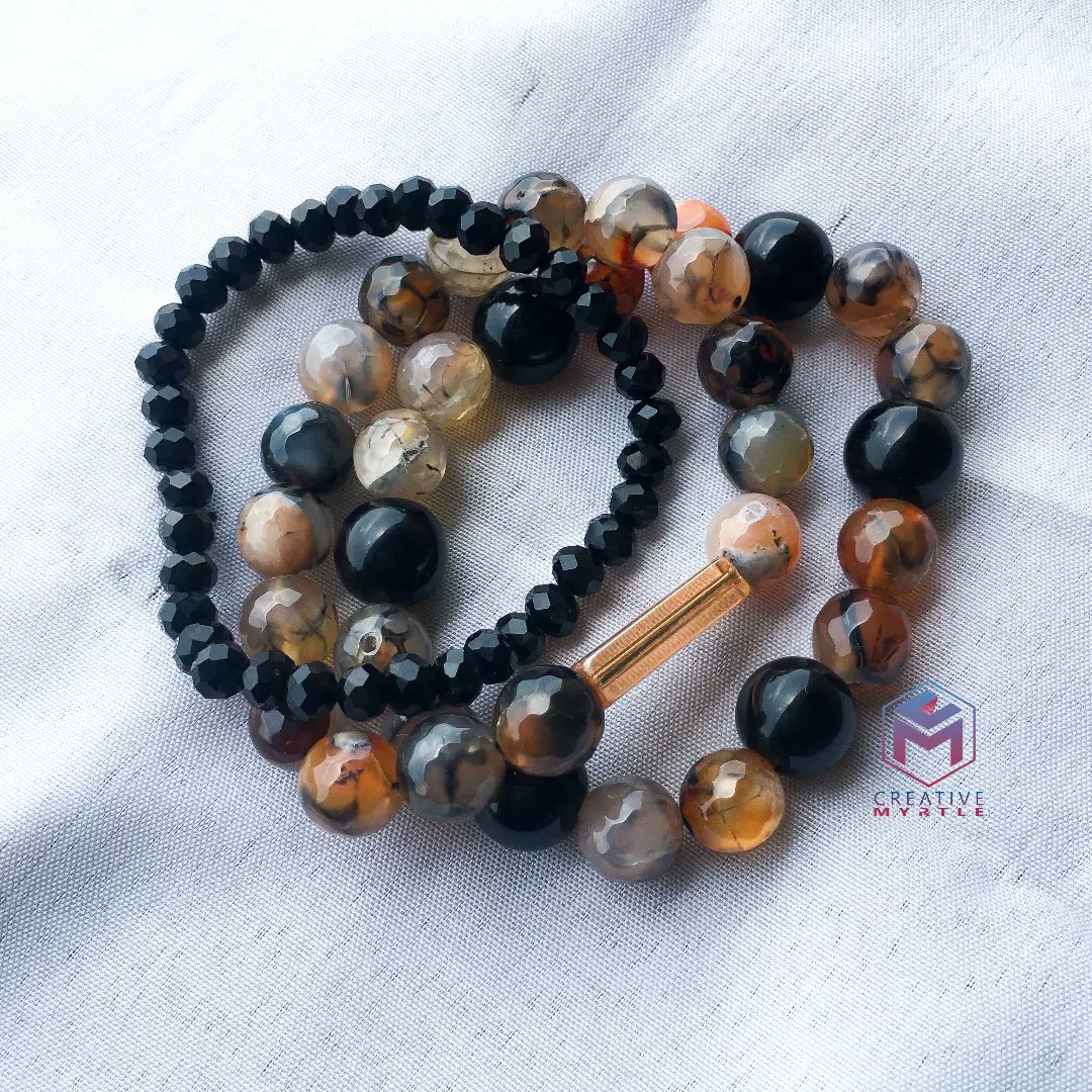 Crystal stone bead Bracelets for unisex
PRICE: N4000

To order, click link in bio 

#crystalcollection #crystallovers #crystal #beads #braceletlover #unisexbracelet #fypage #fyp