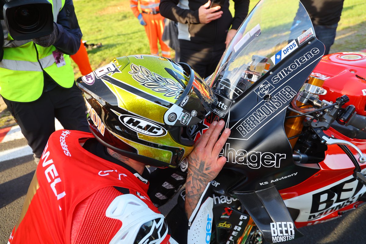 What. A. Weekend.

It all came down to the final lap, of the final race of the year. Oxford sponsored <a href="/tommybridewell/">Tommy Bridewell</a>  is the new British Superbike Champion. Congratulations.

<a href="/HJCAHelmets/">HJC Helmets</a> looks great in gold colours.