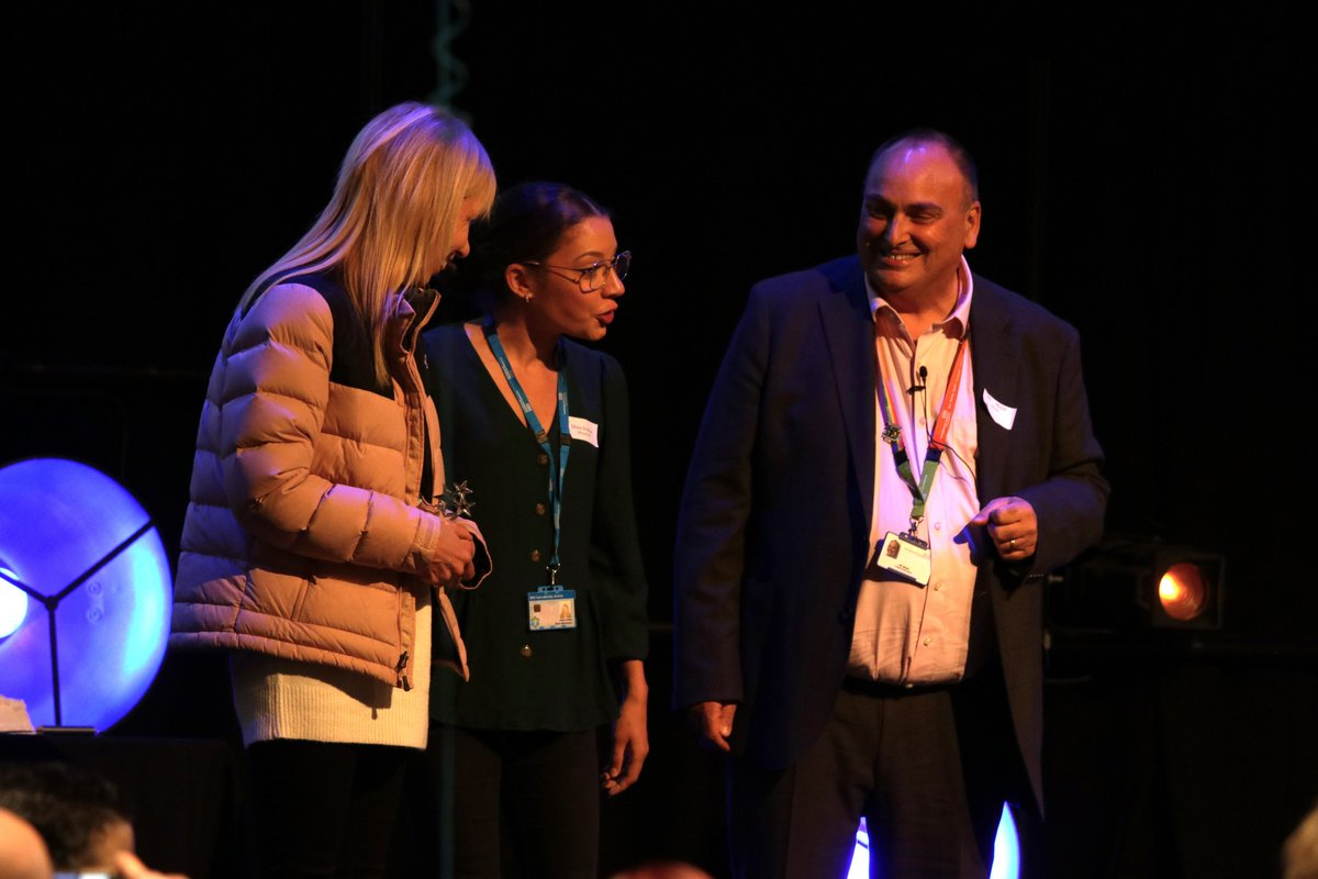 NottsHealthcare's tweet photo. @IMPACTteamEM @Ifti_Majid Throughout the event, they are presenting awards. This is beginning with with the Quality Improvement Initiative Award.
Congratulations to the winner Louise Bannister, from the Francis Willis Unit @LPFTNHS #IMPACT3rdBirthday https://t.co/Xd4Udmwmp6