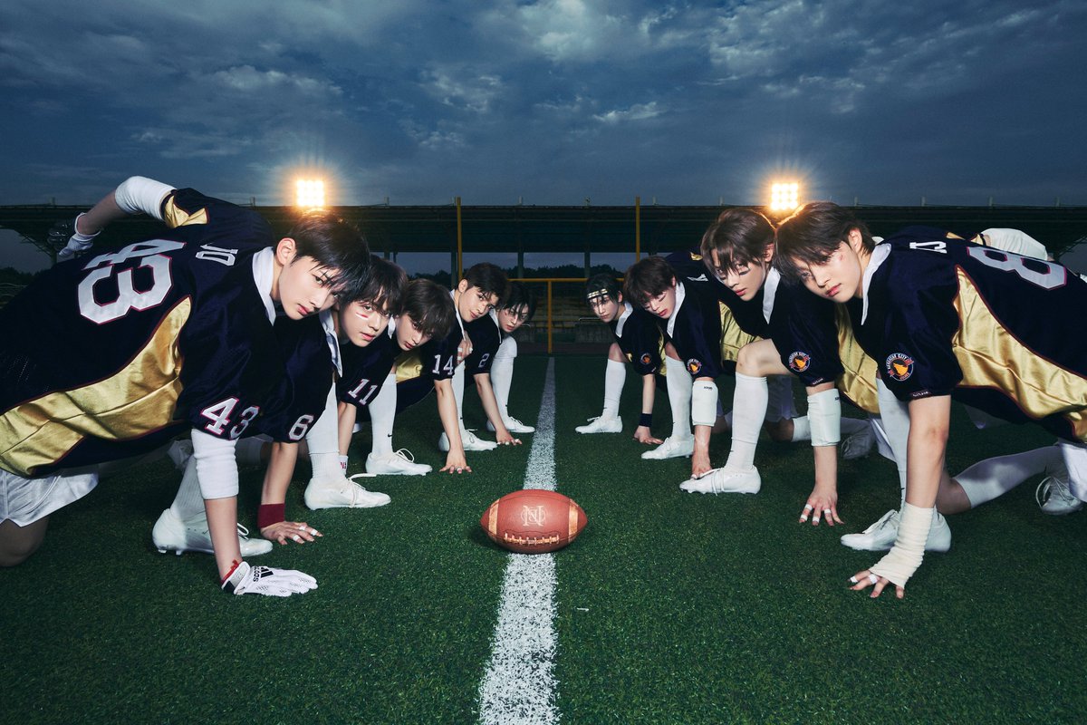 YX_LABELS's tweet photo. [&amp;TEAM] First Howling : NOW
Concept Photo
#STARTLINE 

2023.11.15 18:00 JST/KST

#andTEAM #FirstHowling_NOW https://t.co/7uWSpFT20O