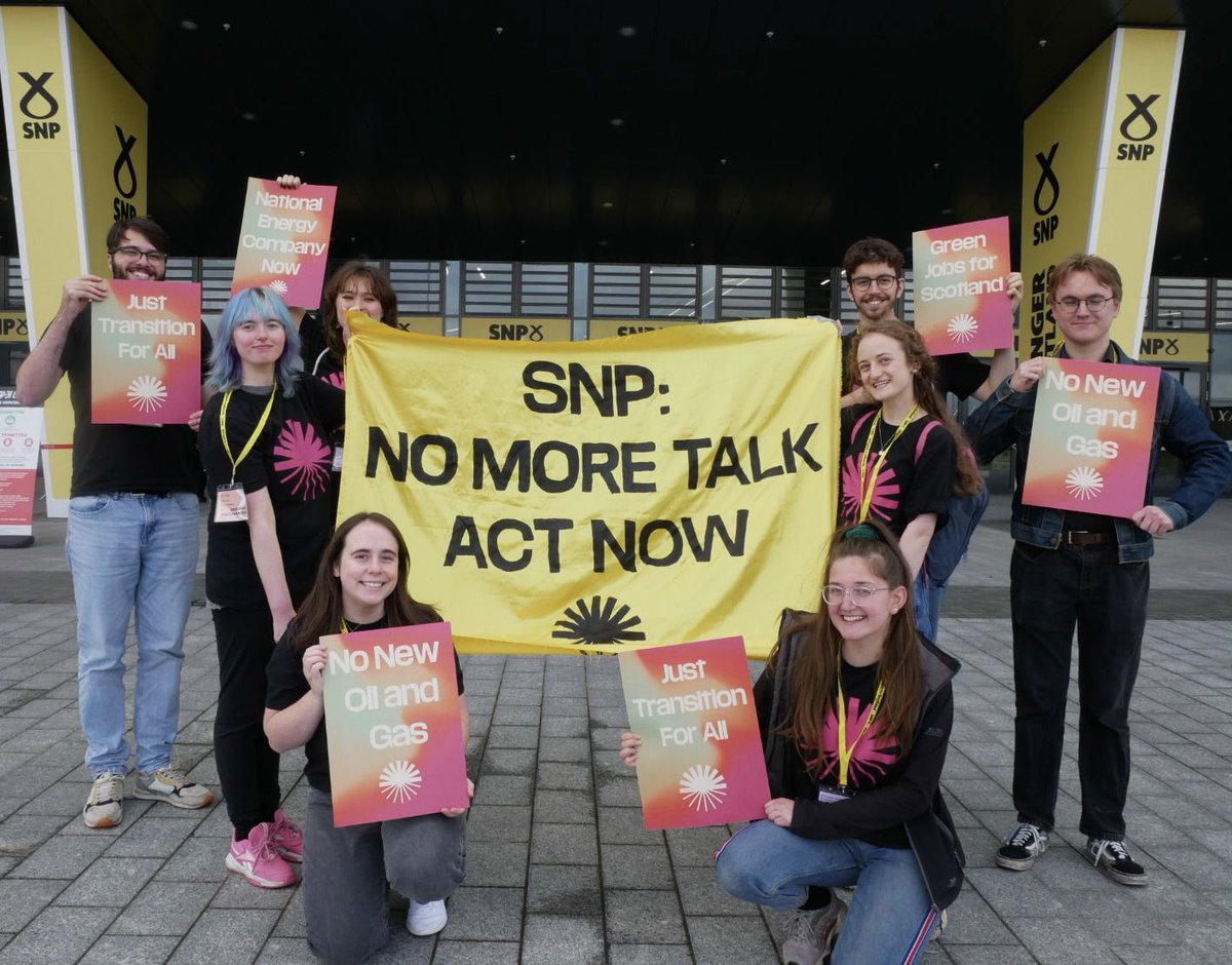 This week we’re at SNP Conference in Aberdeen pushing the SNP to commit to a Green New Deal! 🚀

Our generation need the SNP to commit to no new oil and gas, a green jobs guarantee and to deliver on their climate commitments! #SNP23