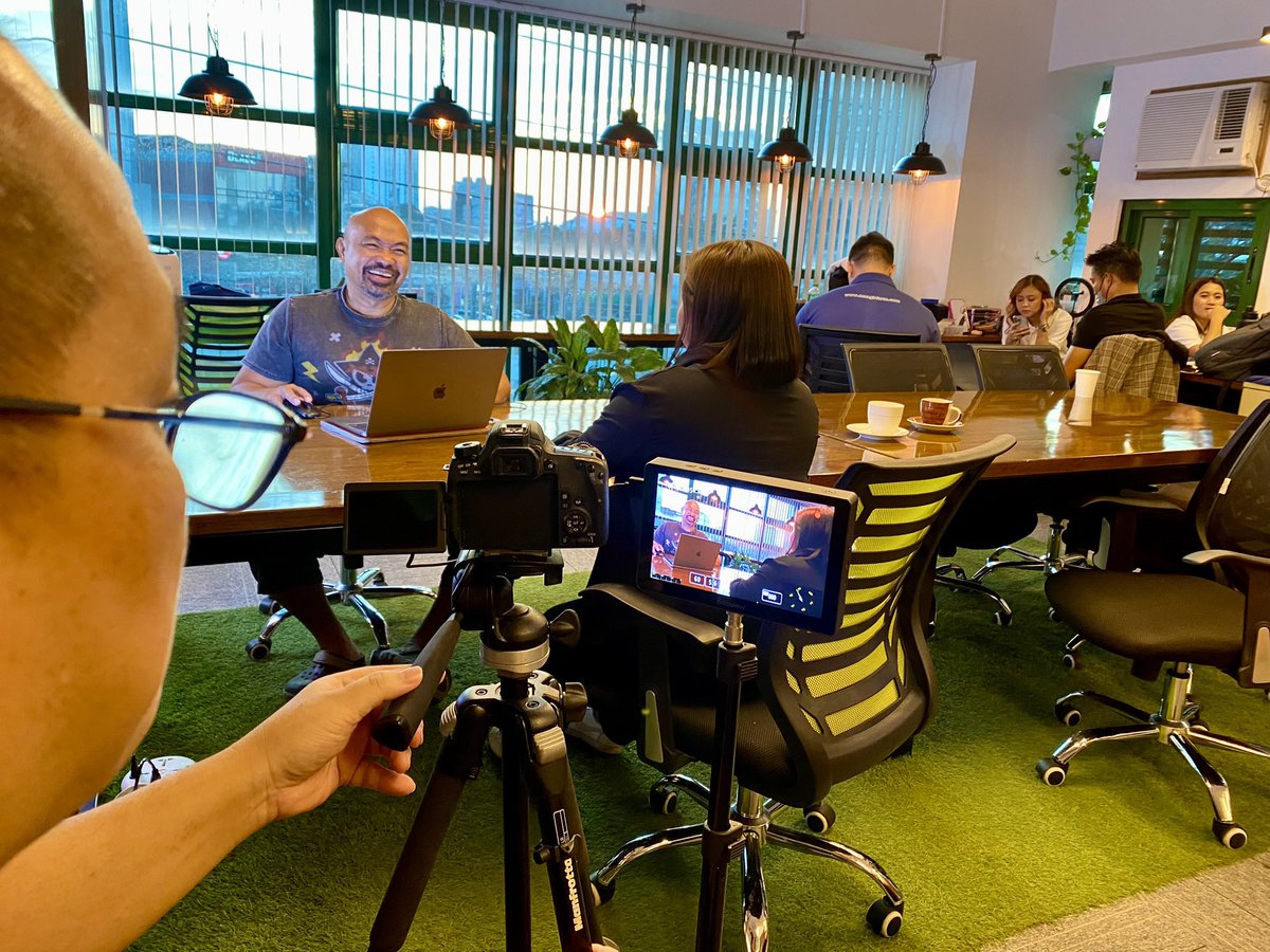 SpaceIO_PH's tweet photo. THE CREATIVES are in at Space iO.

The perfect time to produce corporate shoots for your next AVP is on weekends. Book the entire space for more flexibility to capture the best angles for your content.

Call or message us at (02) 7746 4853 or 0908 885 4611.

#spaceio https://t.co/slWRzxh93A
