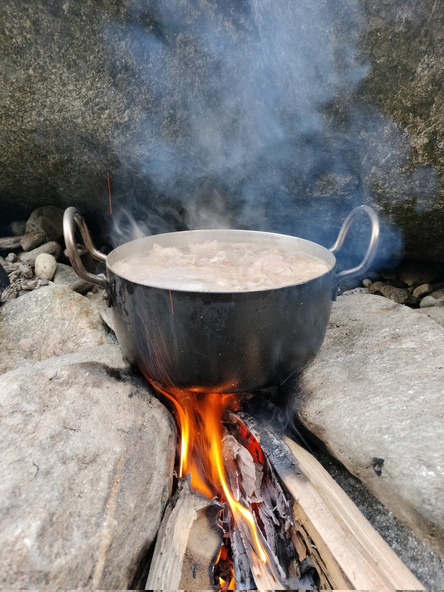 TMeena644's tweet photo. While it was quite nice😌
#cookingPork #lovelyweather https://t.co/emxvfYUVjo