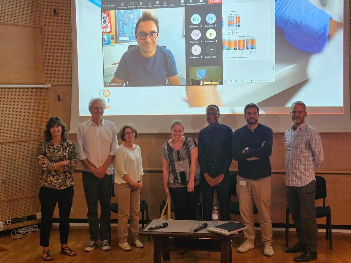 pe_bonte's tweet photo. One month ago I defended my PhD thesis entitled « Discovery and characterization of tumor specific transposable elements as novel potential biomarkers » ! Really grateful for everyone at @institut_curie and @ImmunCancer_IC for the support all these years ! https://t.co/g1f89NQBvi