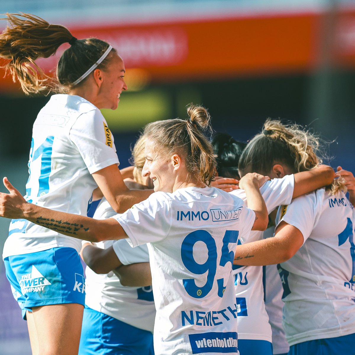 First Vienna FC 1894 gewinnt das Wiener Derby gegen die FK Austria Wien Frauen. 💥
_____
#AdmiralFBL #mitHerz