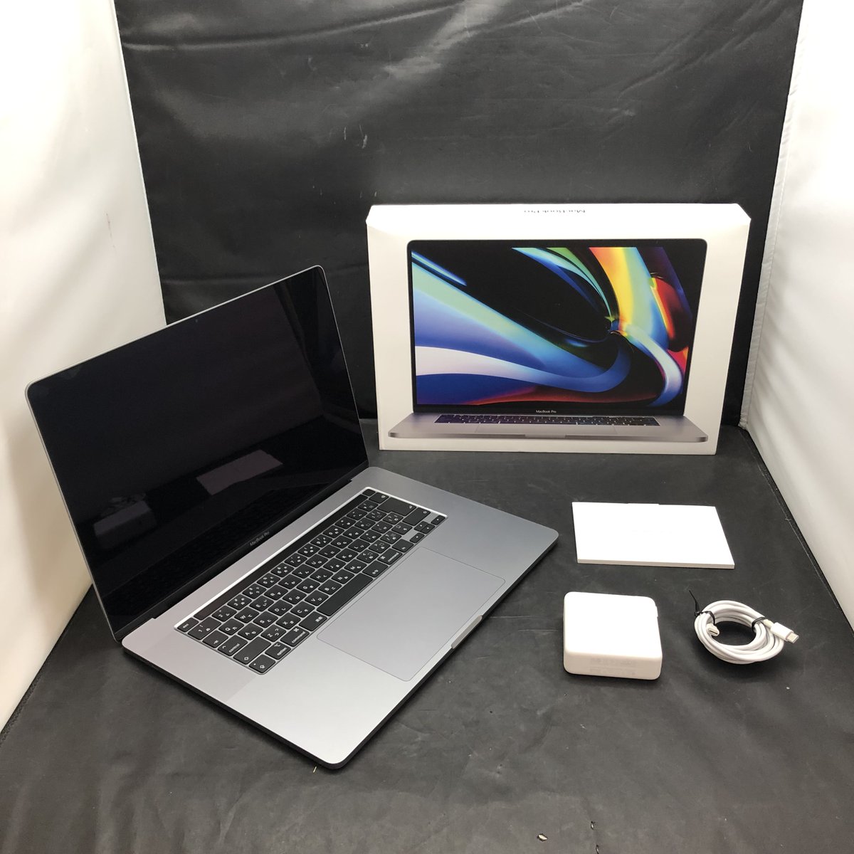 pk_yamagata's tweet image. ＼中古入荷情報／
Apple #中古 #MacBookPro2019‼️

✅型番：MVVK2J/A
✅CPU：#i9 2.3GHz
✅メモリ：16GB
✅容量：1TB
✅液晶: 16ｲﾝﾁ(解像度：3072x1920)
✅121,980円
フレームに傷ありで通常より大幅値引き📴

#Mac の #高額買取 も実施中‼️
ぜひお売りください🎵
#中古PC #パソコン工房 #山形