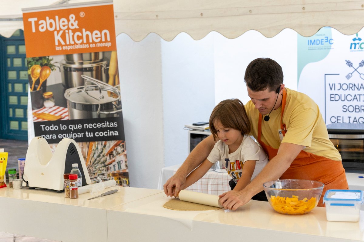 📚 Mantente conectado a nosotros para más recetas, eventos y todo sobre la vida sin gluten 📚 Hoy recordamos con estas imágenes el magnífico 𝗧𝗮𝗹𝗹𝗲𝗿 𝗱𝗲 𝗥𝗲𝗽𝗼𝘀𝘁𝗲𝗿í𝗮 con <a href="/mateosierra93/">Mateo Sierra</a> ⭐

Fotografías realizadas por @juanfotovacas

#jornadasceliaquiacordoba2023