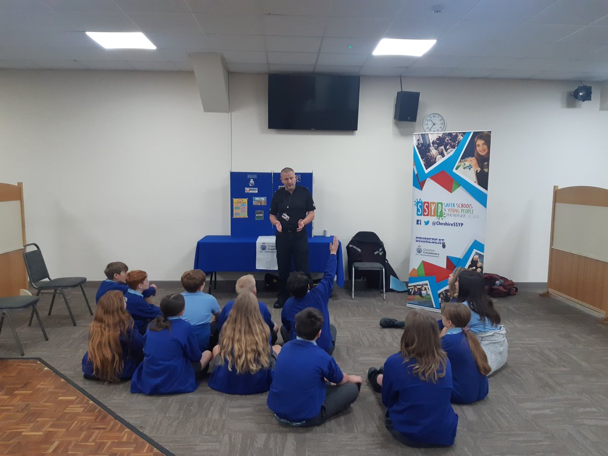For the past two weeks PC Shore has been running the Cheshire Police presentations at Crucial Crew at Crewe FC with support from other YE officers. The focus was on online safety and saw 900 Yr6 pupils from the local area attending.
<a href="/cheshirepolice/">Cheshire Police</a> <a href="/CheshirePCC/">Police and Crime Commissioner for Cheshire</a> <a href="/PoliceCrewe/">Crewe Police</a>