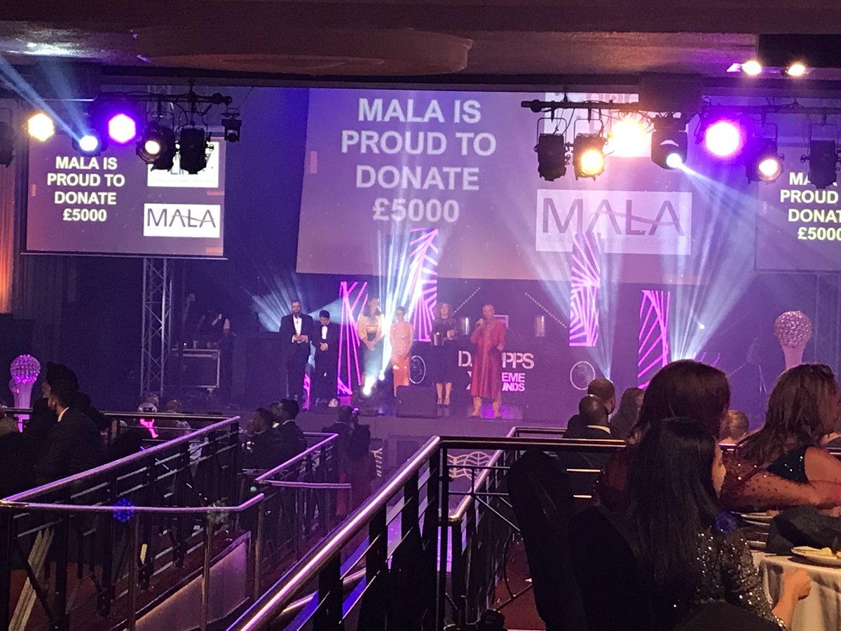 Generous #MALA ball guests helped to raise £3,140 through the raffle. The committee is also donating £5k. The essential items we'll be able to provide thanks to this support will change many lives in need during the #costoflivingcrisis Huge thanks to everyone @AsianLawyers 2/2