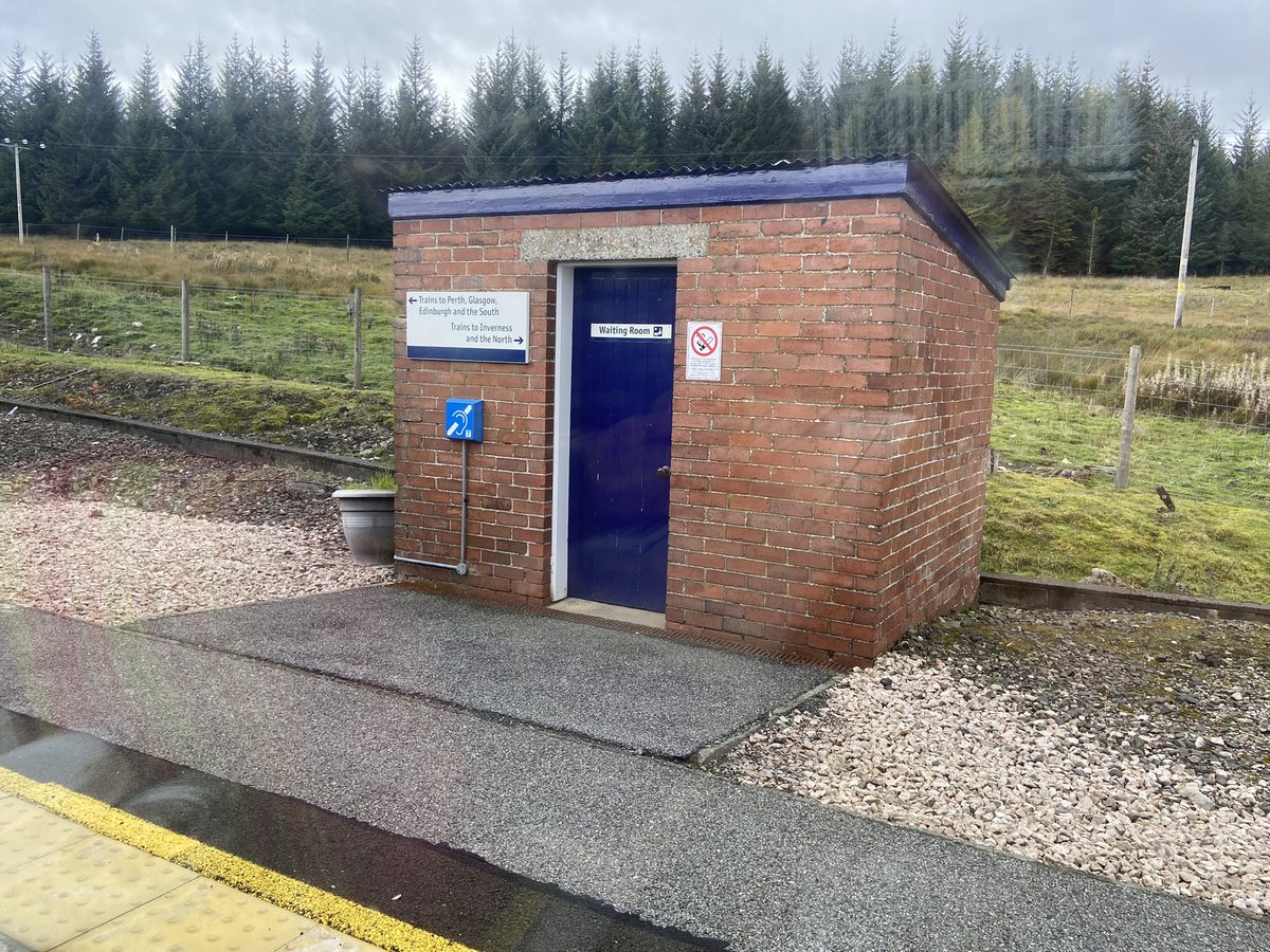 Beathhigh's tweet image. Why do I get the feeling that when you open the door of this waiting room at Dalwhinnie station there’s nothing inside but a dark stone stairwell leading down..?