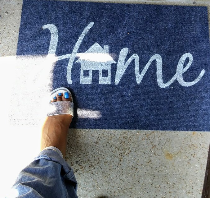 IAMJamena's tweet image. EVERy  
       STEP 
           YOU 
             TAKE
                     IS
                   1 STEP
                    CLOSER   
                       TO:  YOUr  GOAL(s)

       #MarkSetGO ❗
      #MOONdayMOOD 👣 🍃🍂. . . .