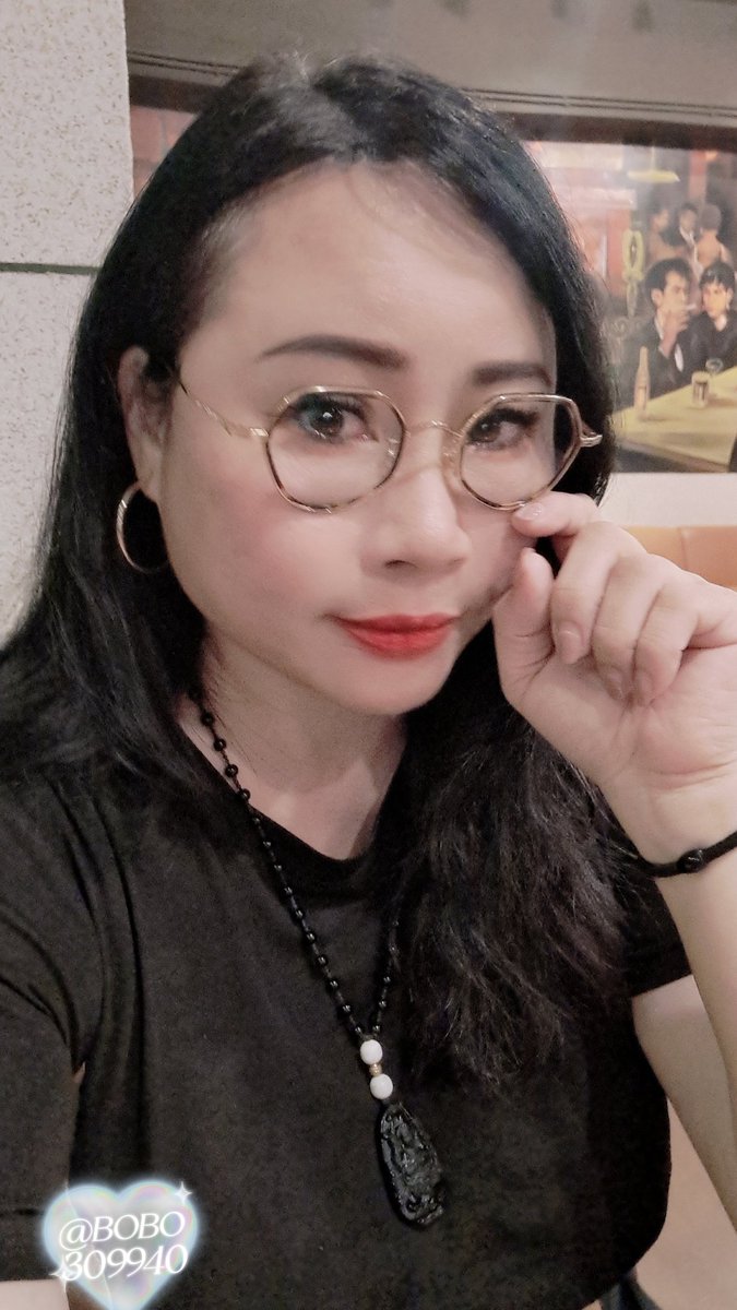 #塞塞塞～高雄車輛真是多開到快渡孤了😅
#有人要來巧遇？#中正一路的古德曼咖啡喔～今晚夜宿高雄😁😁😁#超累人
（#愛心留言+#追蹤跟隨+#分享轉推）
#拜託要來巧遇就大方來打招呼喔～不要遠方拍照我也不會知道的～歡迎認識💖🤣🤣🤣
#大奶
#原味
#離婚熟女
#地方媽媽 https://t.co/RcXrKj5KOJ