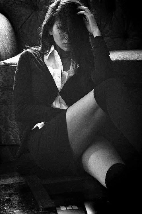 "Hay mujeres bonitas por fuera, otras bonitas por dentro.

Y luego estamos nosotras... las reversibles". 

-Autor desconocido
