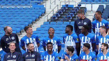 owen_bhafc's tweet photo. 📸Behind the scenes of the 2023/24 squad photo. #BHAFC 

Via @OfficialBHAJPN https://t.co/EURU8HsFOR