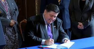 Illinoisans can be fired from their jobs for refusing to get #Covid vaccine, rules court.
Gov. Pritzker and state lawmakers changed law specifically to remove protections for religious objectors to #vax mandates.
#Illinois #Business 
@Wood_House76 
cookcountyrecord.com/stories/650303…