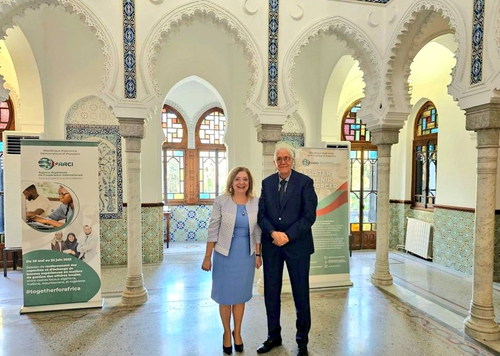 Productive discussions with Director General Hallouze of the Algerian Agency of International Cooperation for Solidarity and Development, on ways to expand 🇷🇴 🤝🏻 🇩🇿 collaboration in the field of #developmentcooperation, w/ special focus on #Sahel.