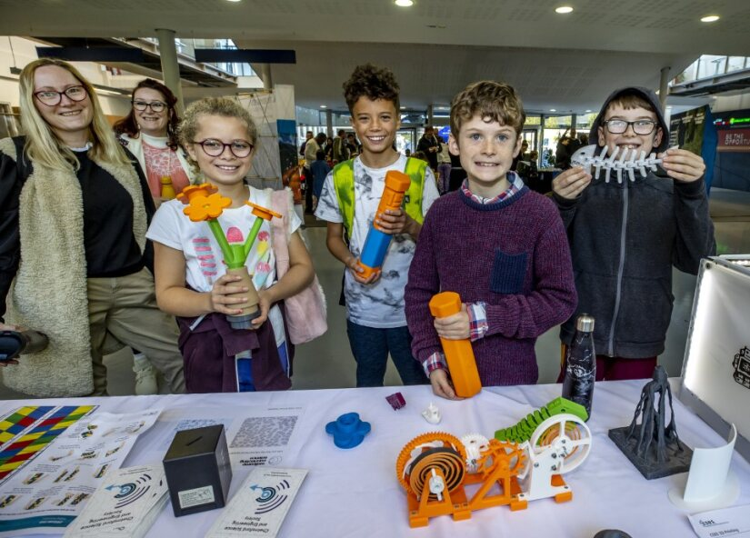 Join us this weekend at the #ChelmSciFest for all sorts of Hands-On Fun for the whole family. 9am - 4pm @AngliaRuskin and all FREE. Book your places at aru.ac.uk/community-enga… Please Re-Tweet