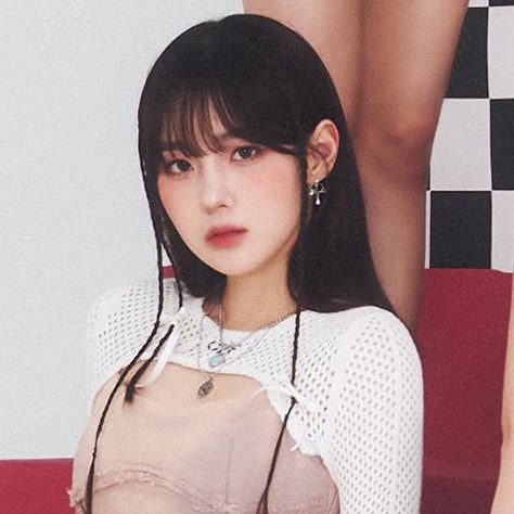 chaehyun hours tweet media