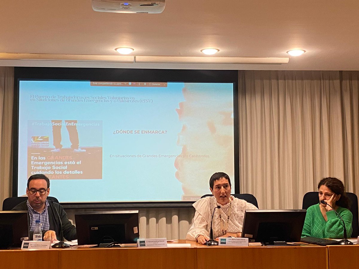 ColegioTSMadrid's tweet photo. Participamos en el III Seminario Internacional de Trabajo social de @FacDerecho_UNED ""Desafíos de la intervención psicosocial en emergencias y grandes catástrofes del siglo XXI", presentando nuestra experiencia con el CTSV y nuestra apuesta por una especializacización. https://t.co/CwopvDqSKJ