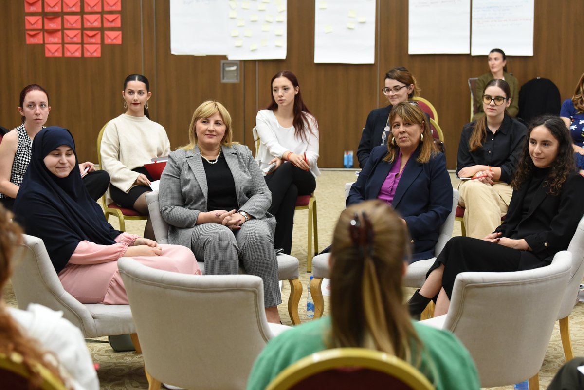 I had the privilege of engaging with an amazing group of young women during the #DialogueAcademy4YoungWomen, organized by #OSCEMissioninKosovo &amp; @OSCEMissiontoSerbia. It was great to exchange ideas with them on the role of women in peacebuilding. #women4peace  <a href="/OSCECiO/">OSCECiO Bujar</a>
