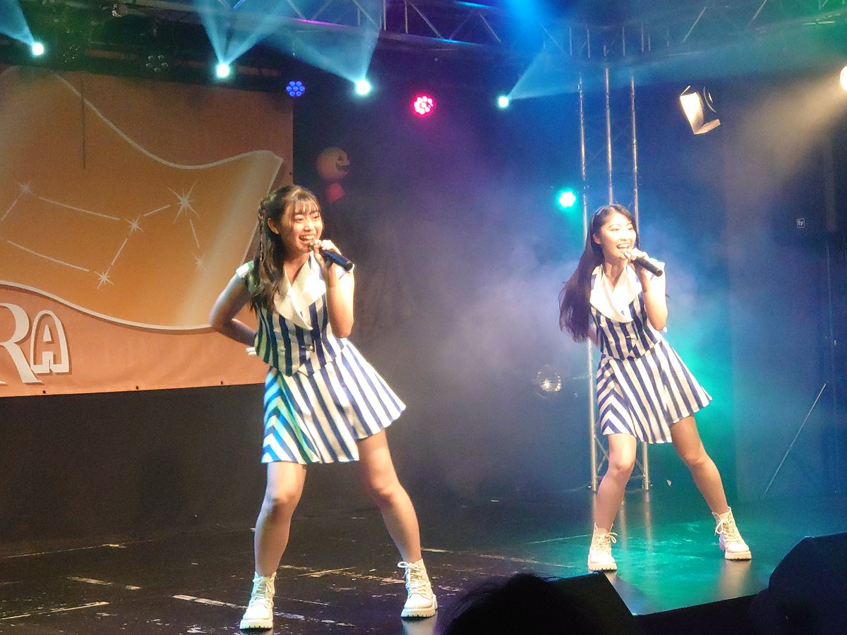 LYRA_official's tweet photo. æ¹ããŸããŠðæšæ¥ã®LYRA LIVEã«ãæ¥å Žãã ãããŸããçæ§ãæ¬åœã«ããããšãããããŸããðââïž
ã©ã€ãã§ã¯æ åã§ç»å ŽããLYRAãŸã³ãð»ð»
ãã£ãããªã®ã§ã10æ31æ¥ #Halloween ã«ãLYRAãŸã³ãããå±ãããããšæããŸãð€
ã©ãããæ¥œãã¿ã«ð«£
#LYRA #LYRAss #ãªã© #ã¿ã #åªéŠ #LYRALIVE #宿å
¬æŒ https://t.co/8NRydh8CX8