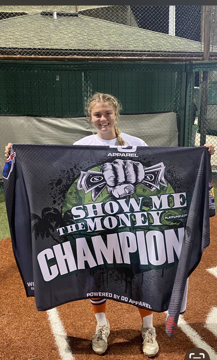 This girl 💪💯🥎 U16 Show me the Money Champion with her Mojo-Lewis team