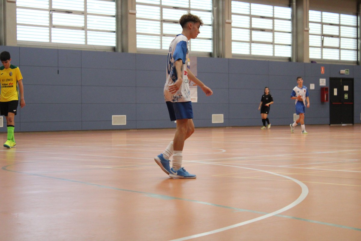 WanapixSala10's tweet photo. CATEGORÍAS INFERIORES | Miguel Lahoz, David Marín e Izan Gonzalo han sido convocados con la Selección Española sub-19 para participar en el torneo de Montaigu (Francia) del 25 al 28 de octubre

¡¡ENHORABUENA!!

#VolvemosMásFuertes 

➡️ https://t.co/ucsf1EWCDt https://t.co/GTfDCJd3xN